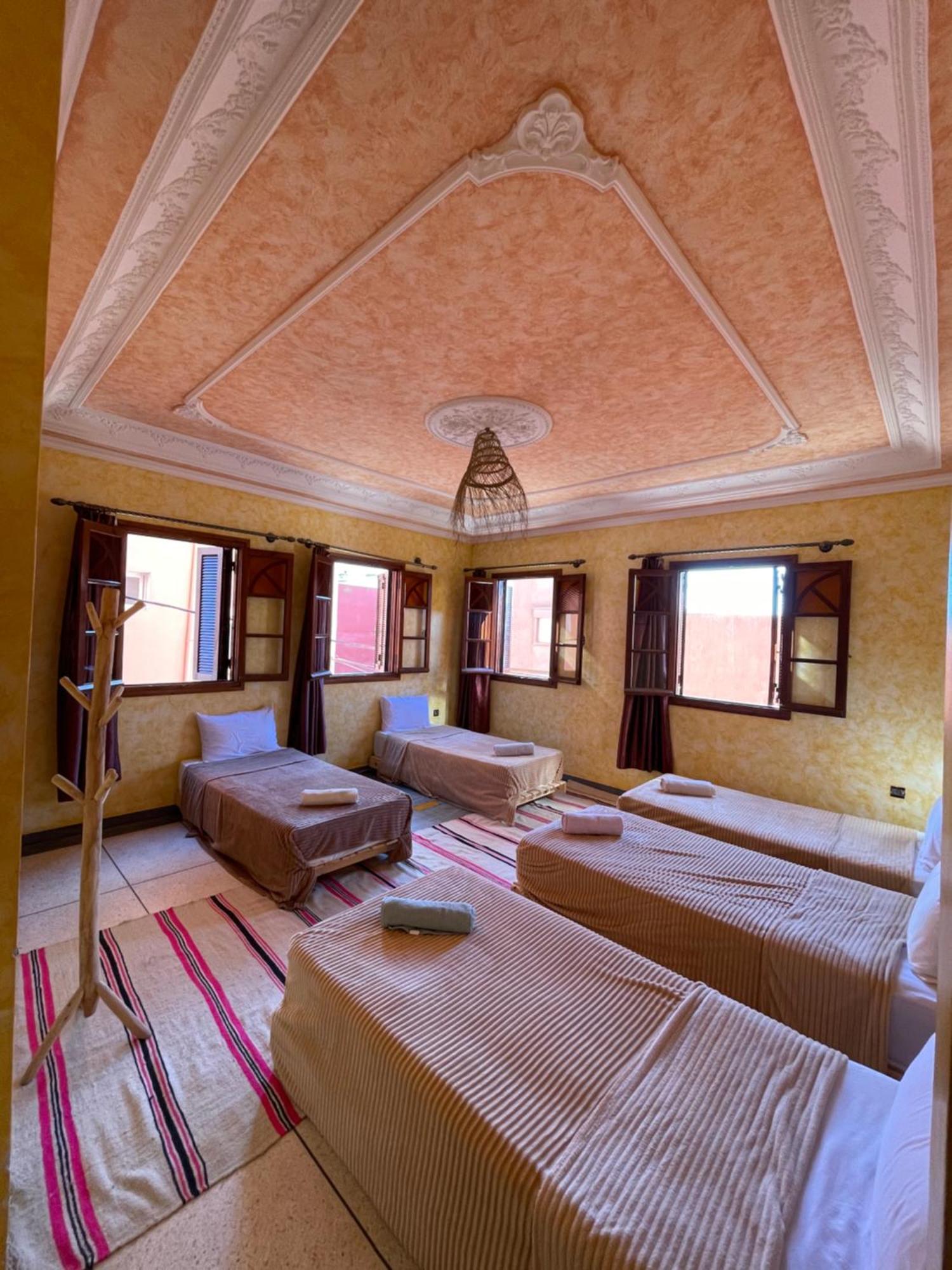 Berber Waves Surf House Hostel Tamraght Luaran gambar