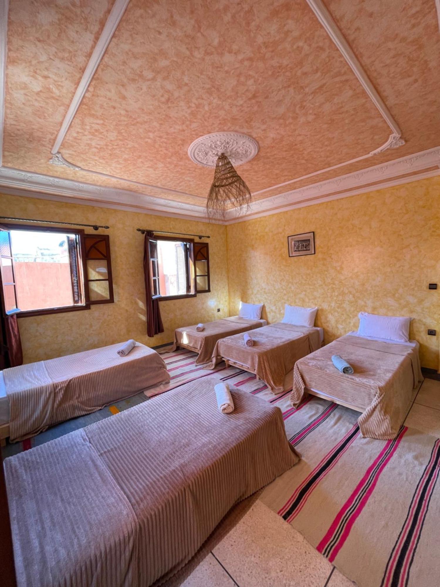 Berber Waves Surf House Hostel Tamraght Luaran gambar