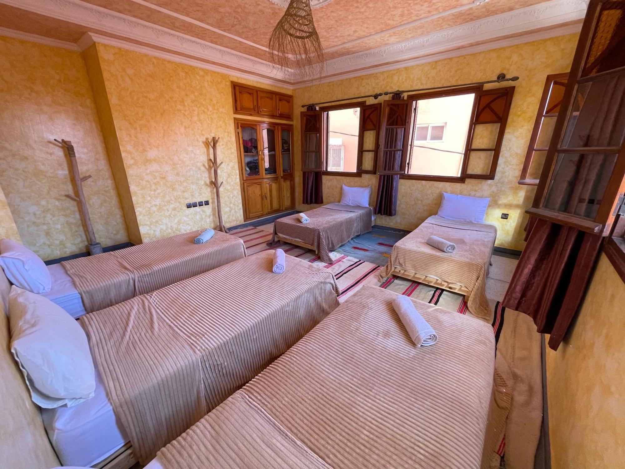 Berber Waves Surf House Hostel Tamraght Luaran gambar
