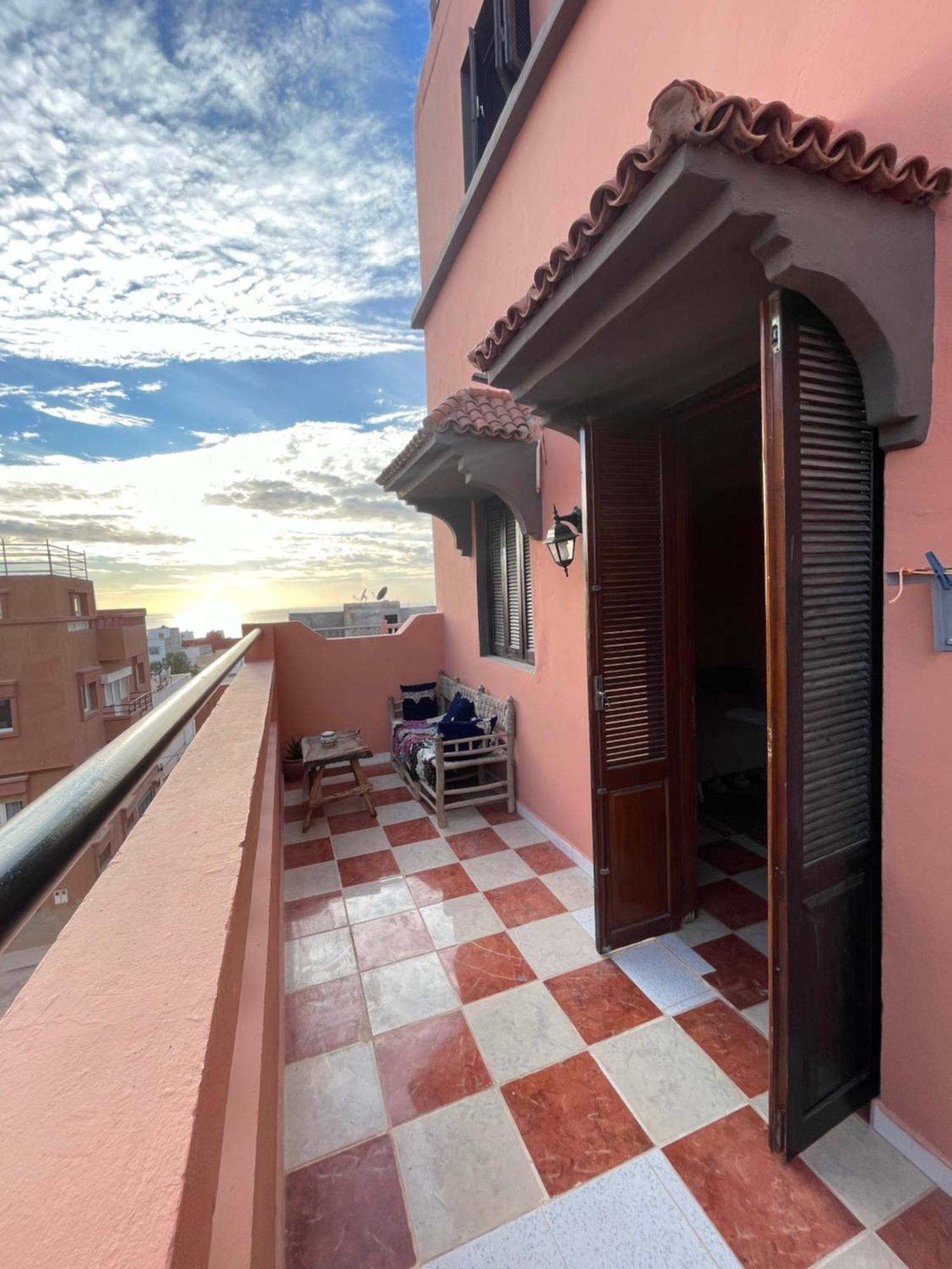 Berber Waves Surf House Hostel Tamraght Luaran gambar