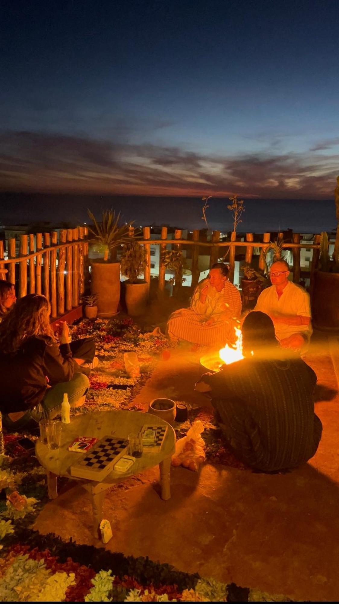 Berber Waves Surf House Hostel Tamraght Luaran gambar